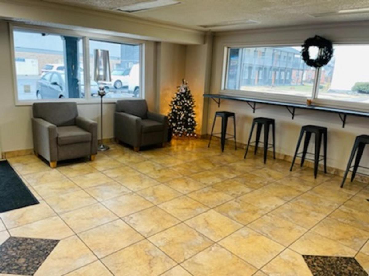Days Inn And Suites By Wyndham Port Huron Exterior foto