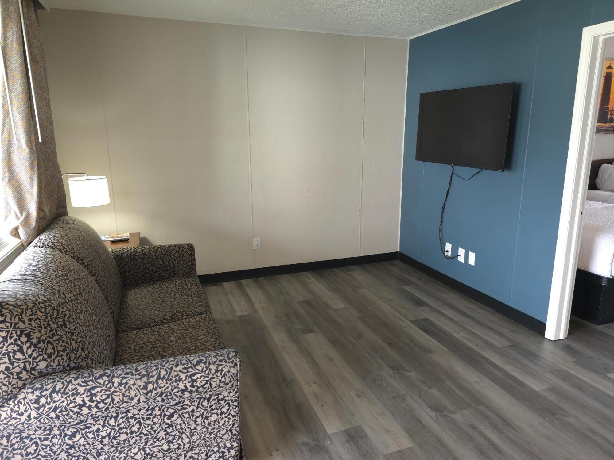 Days Inn And Suites By Wyndham Port Huron Exterior foto