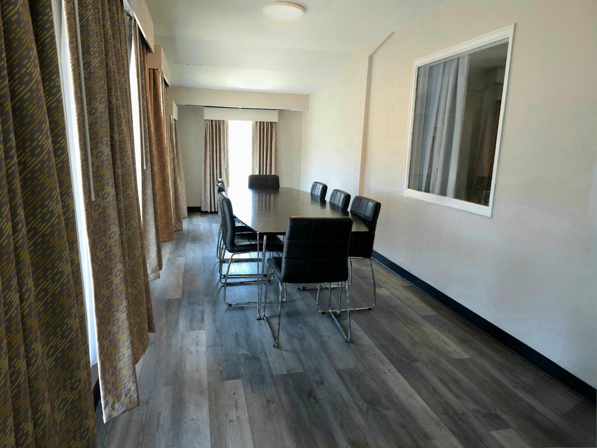 Days Inn And Suites By Wyndham Port Huron Exterior foto